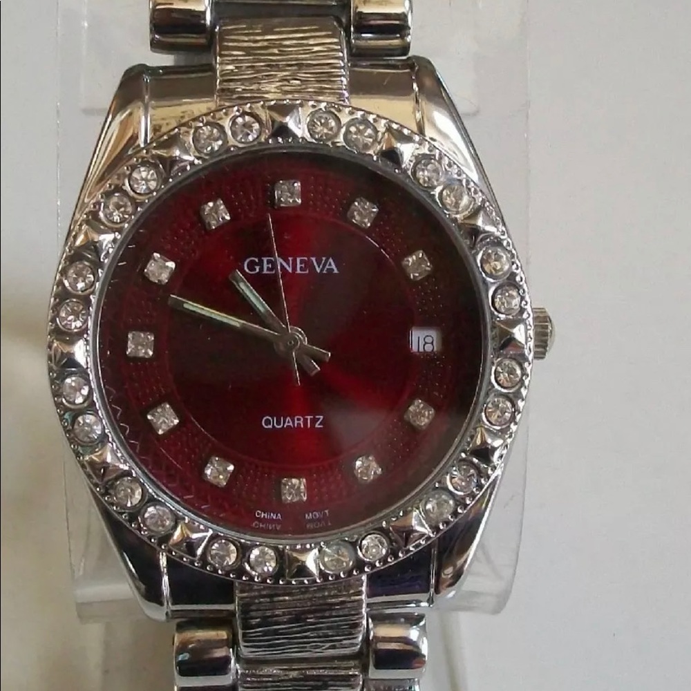 MEN'S SILVER AND DEEP RED DIAL DATE FASHION WATCH